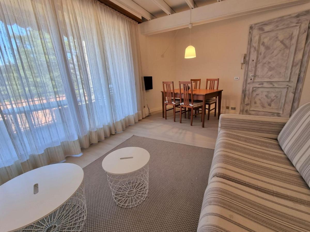 Apartment Hermitage-5 By Interhome Porto Valtravaglia Zewnętrze zdjęcie