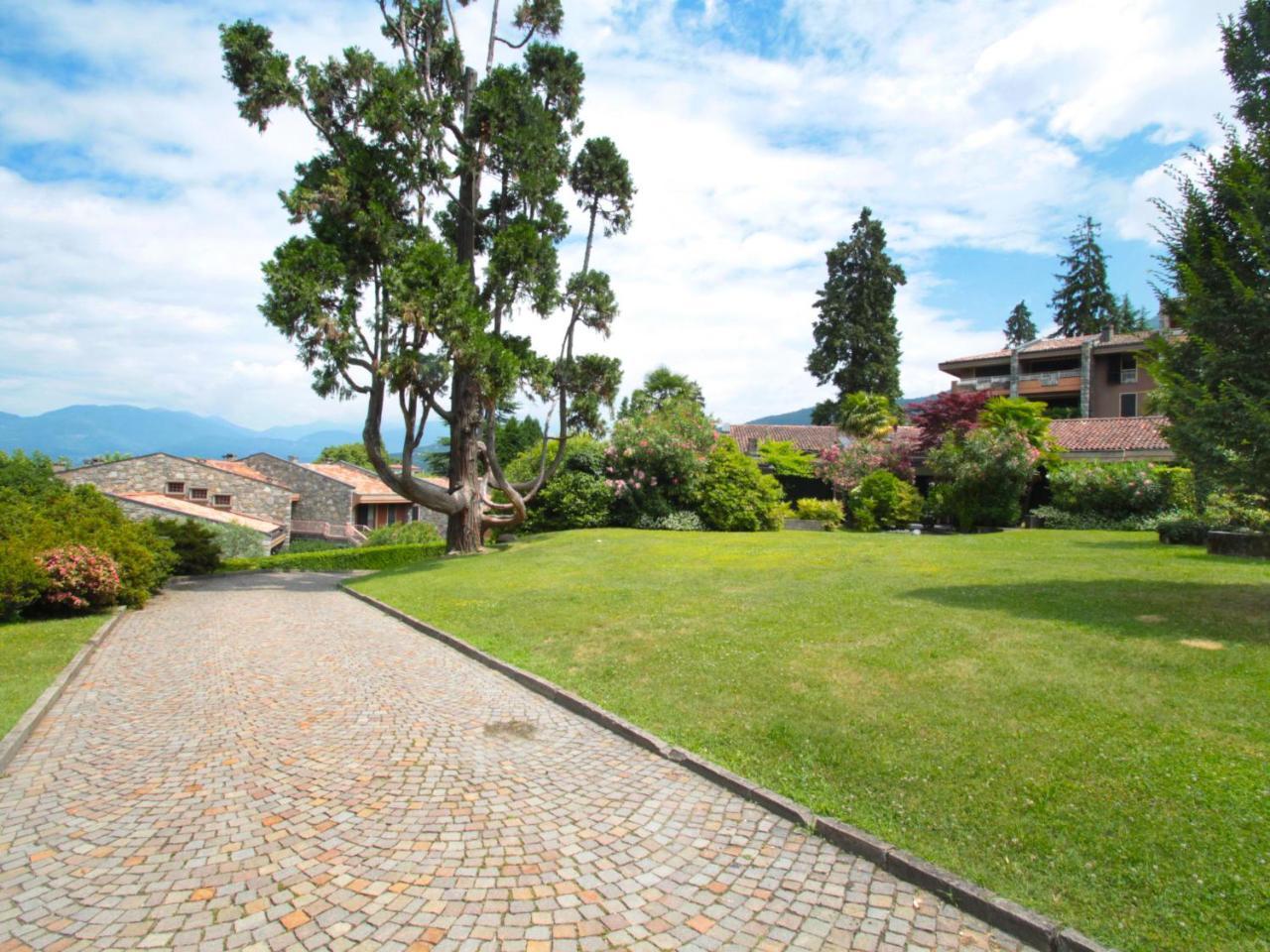 Apartment Hermitage-5 By Interhome Porto Valtravaglia Zewnętrze zdjęcie